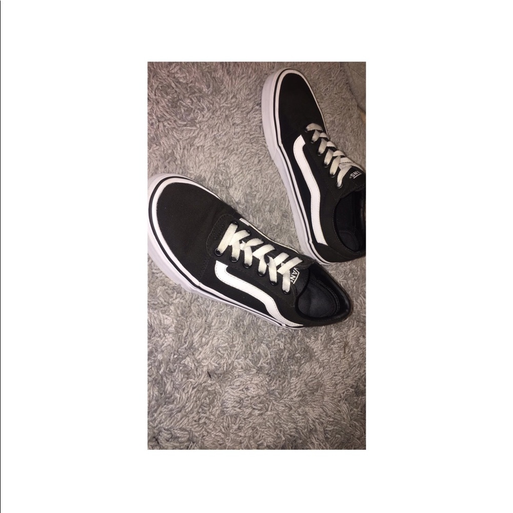 Vans - Picture 2 of 3